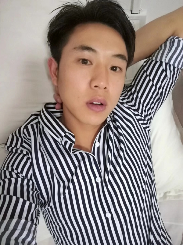 小雷的第二张照片--兴义认干亲服务网